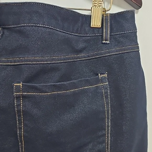 Dark Denim Capri Pants - Picture 6 of 9